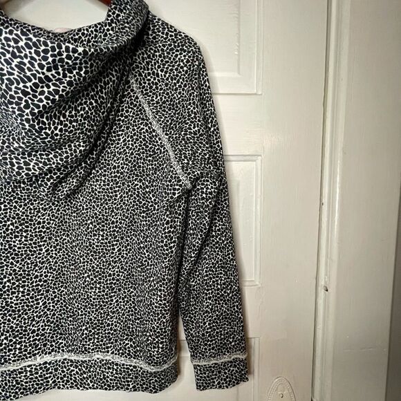 n:PHILANTHROPY Sicily Sweatshirt in Cheetah - Picture 9 of 10